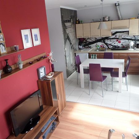 Cecilia Apartman Apartment Sarvar Exterior photo