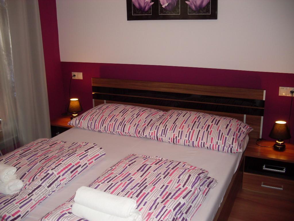 Cecilia Apartman Apartment Sarvar Exterior photo